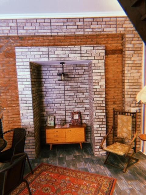 Home Away Home In Heart Of 第比利斯 外观 照片